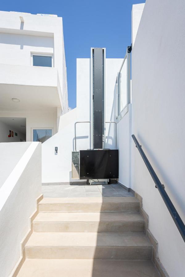 Apartamentos La Pelusa Málaga Eksteriør billede